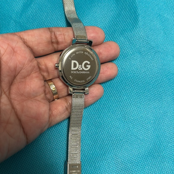 D&G watche - Picture 3 of 6